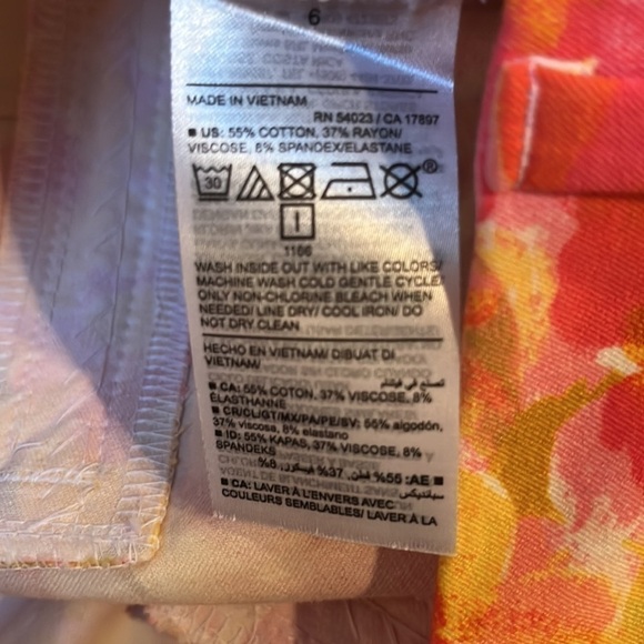 Old navy pink floral pixie skinny high rise ankle pants - Picture 5 of 6